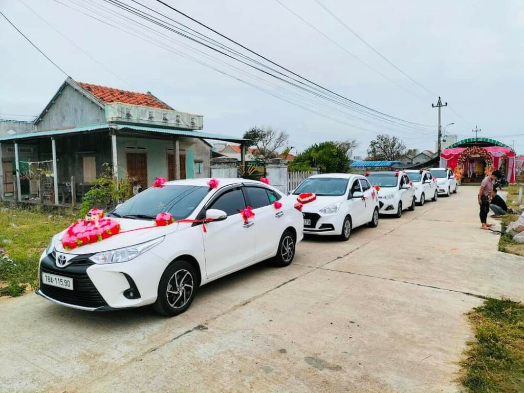 Dịch vụ taxi cưới hỏi
